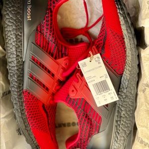 Brand new Adidas UltraBoost 5.0 DNA color 'Scarlet Black' Size 12